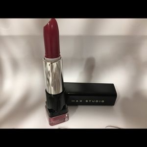 💄 Max studio women’s lipstick PLUM new